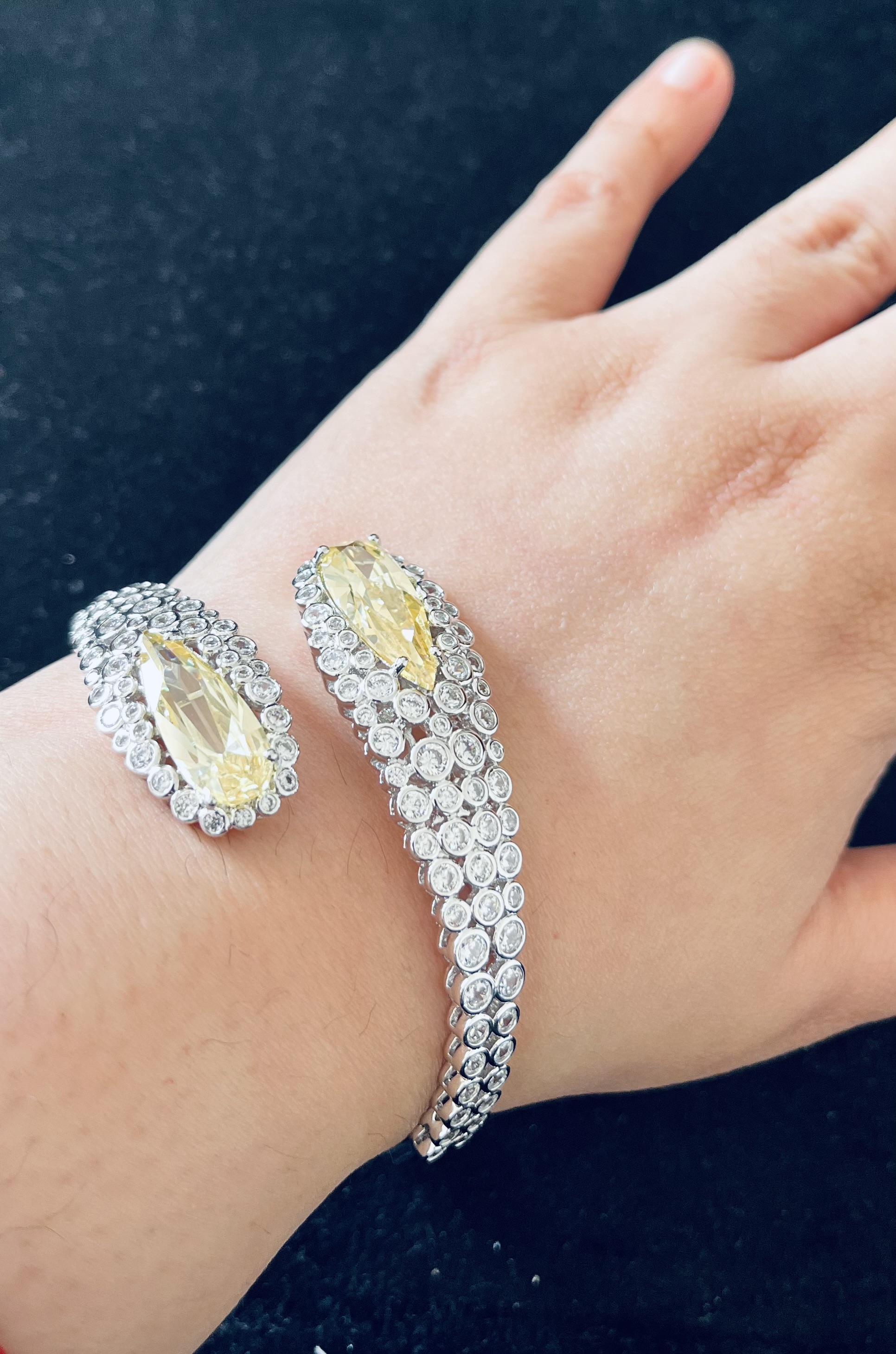 Bracelet
